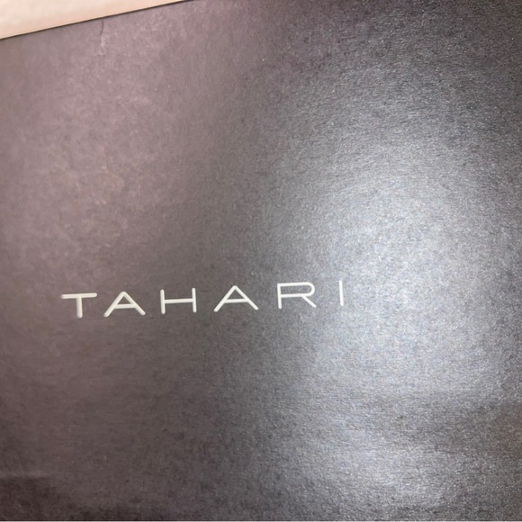 Tahari - patent leather and fabric Loafer - size 6M - NWT - Picture 7 of 7
